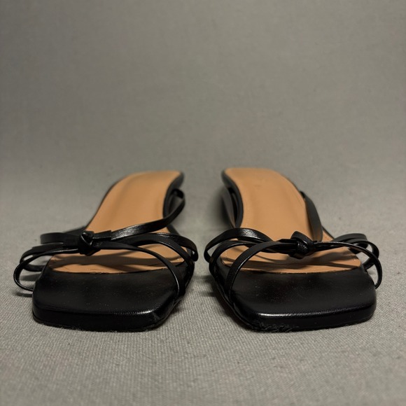 FLATTERED Eunisa Heel in Black Size 39 As Is Needs Repair - Picture 4 of 16